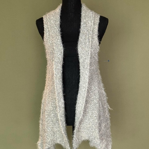 Jackets & Blazers - Tan floral messy knit or crochet vest